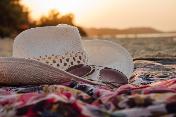 chapéu, óculos de sol, verão, pôr do sol, praia, areia, vestuário, moda, perto, detail