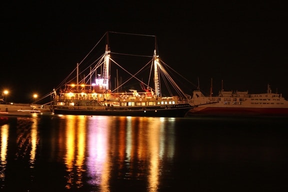 night, sailboat, illumination, harbour, nightlife, nightclub, tourist attraction, nighttime, bay, waterfront