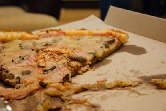 pizza, mushroom sauce, mozzarella, lunch, meal, cheese, restaurant, dinner, food, delicious