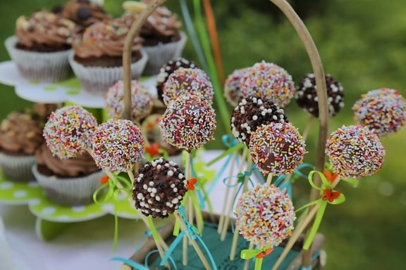 lollipop, cupcake, chocolate, sticks, fruit, sugar, berry, sweet, delicious, blackberry