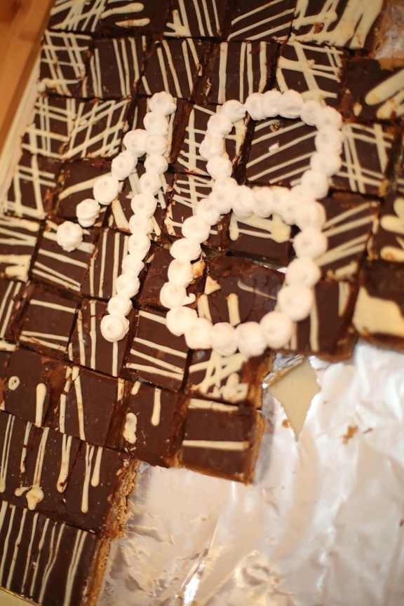 chocolate, chocolate cake, birthday cake, birthday, chocolates, close-up, cookies, cream, detail, details