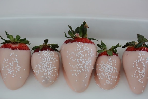 strawberries, delicious, cream, tasty, food, berry, dessert, fruit, sweet, fresh