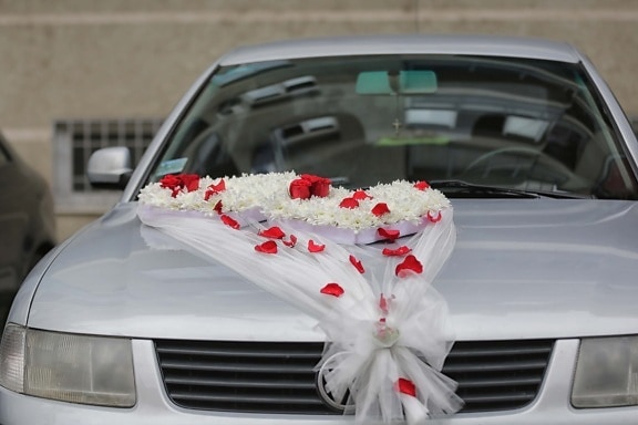 wedding, car, decoration, windshield, arrangement, vehicle, bride, automobile, automotive, luxury