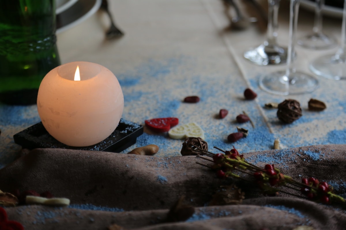kynttilä, Candlelight, pöytä, pöytäliina, kristalli, oksat, pullo, romanttinen, lasi, koriste