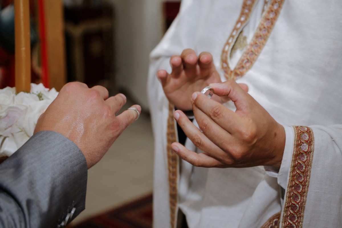 matrimonio, sacerdote, anello di nozze, uomo, marito, religione, sposo, cerimonia, persone, spiritualità
