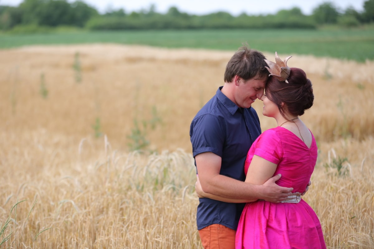 Yêu, cái ôm, Hôn, tình cảm, ôm, lãng mạn, nông nghiệp, Wheatfield, đồng cỏ, mùa hè