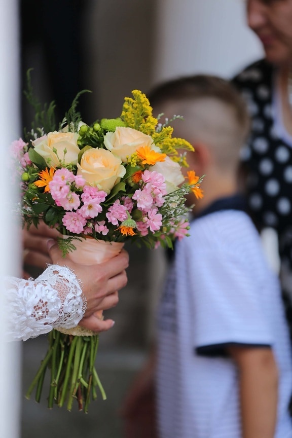 ช่อดอกไม้งานแต่ง, งานแต่งงาน, มือ, เจ้าสาว, เด็กชาย, คน, เด็ก, ความรัก, ดอกไม้, ช่อดอกไม้