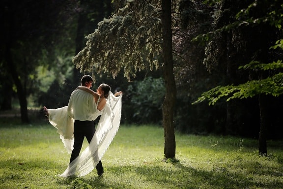 moment, spectacular, bride, groom, wedding dress, forest, grass, people, equipment, girl