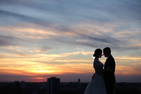 bride, sunset, groom, kiss, panorama, cityscape, dawn, dusk, love, romance