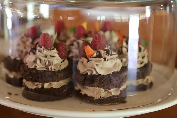 dessert, raspberries, cupcake, cream, delicious, course, food, fruit, pudding, cake