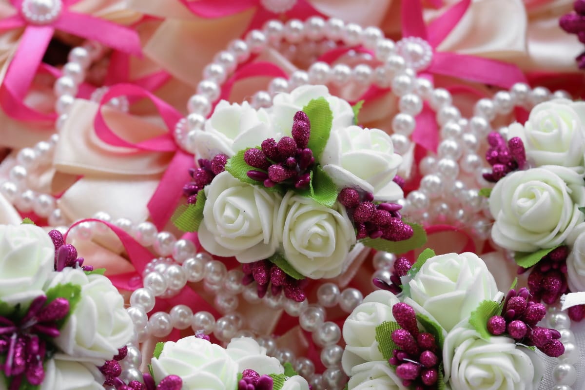 white, necklace, pearl, white flower, decorative, flowers, rose, bouquet, flower, pink