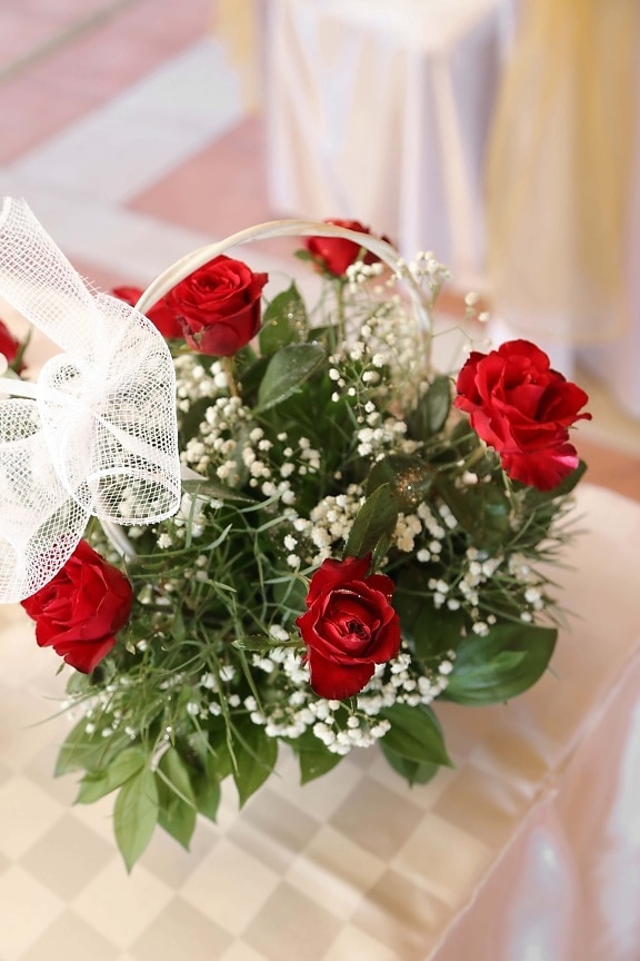 wicker basket, red, roses, elegance, romance, bouquet, love, wedding, decoration, rose