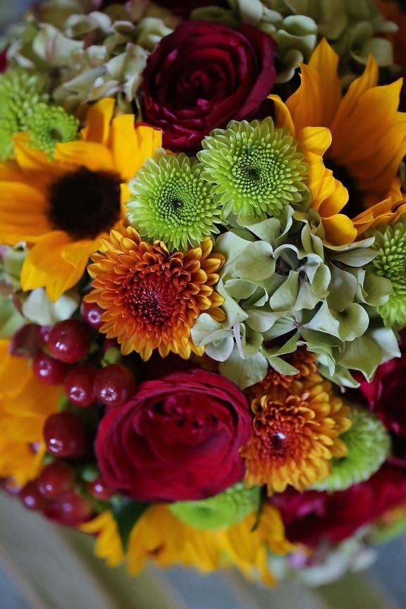 decoration, arrangement, bouquet, flower, flowers, yellow, plant, blossom, bloom, gift