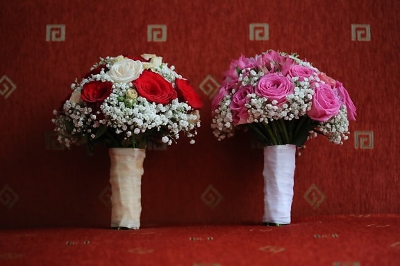 bukiet ślubny, kanapa, Salon, bukiet, kwiaty, ślub, kwiat, róże, miłość, dekoracja