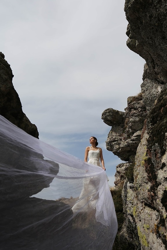 long, veil, wedding dress, landscape, rock, cliff, mountain, canyon, stone, tourist
