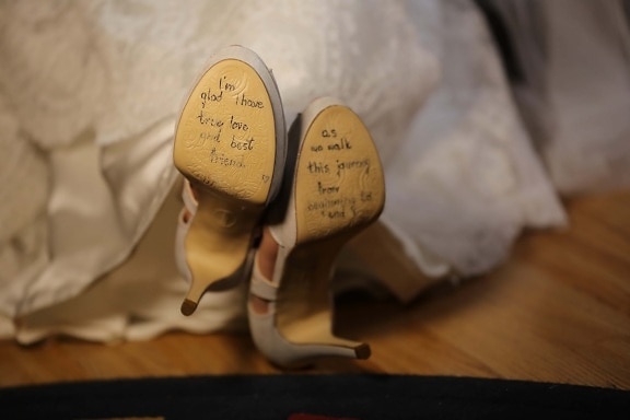 message, sandal, romantic, footwear, wedding dress, indoors, shoe, foot, blur, fashion
