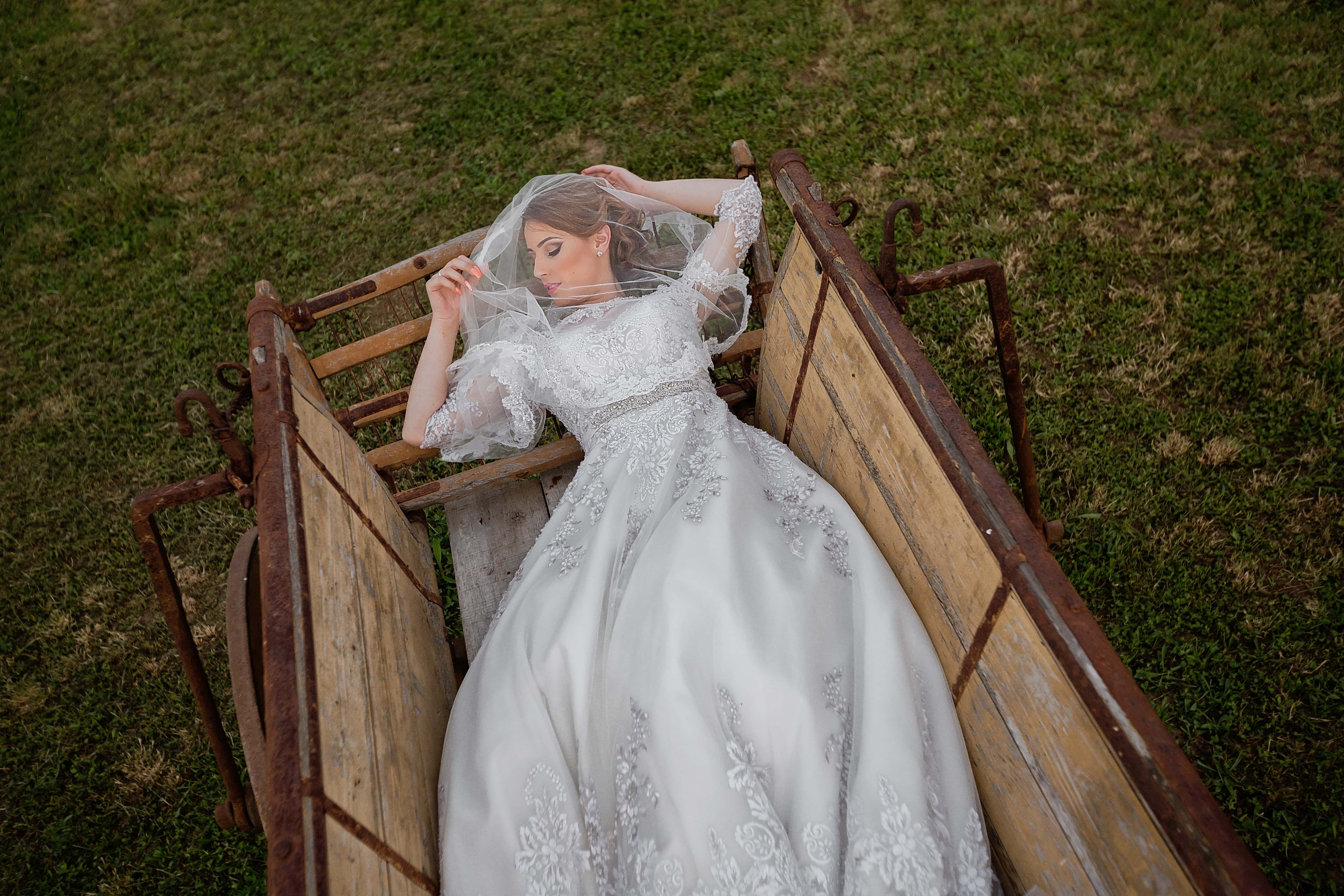 10 mẫu áo choàng ngủ cô dâu và phù dâu không thể bỏ qua trong ngày cưới -  Since Then