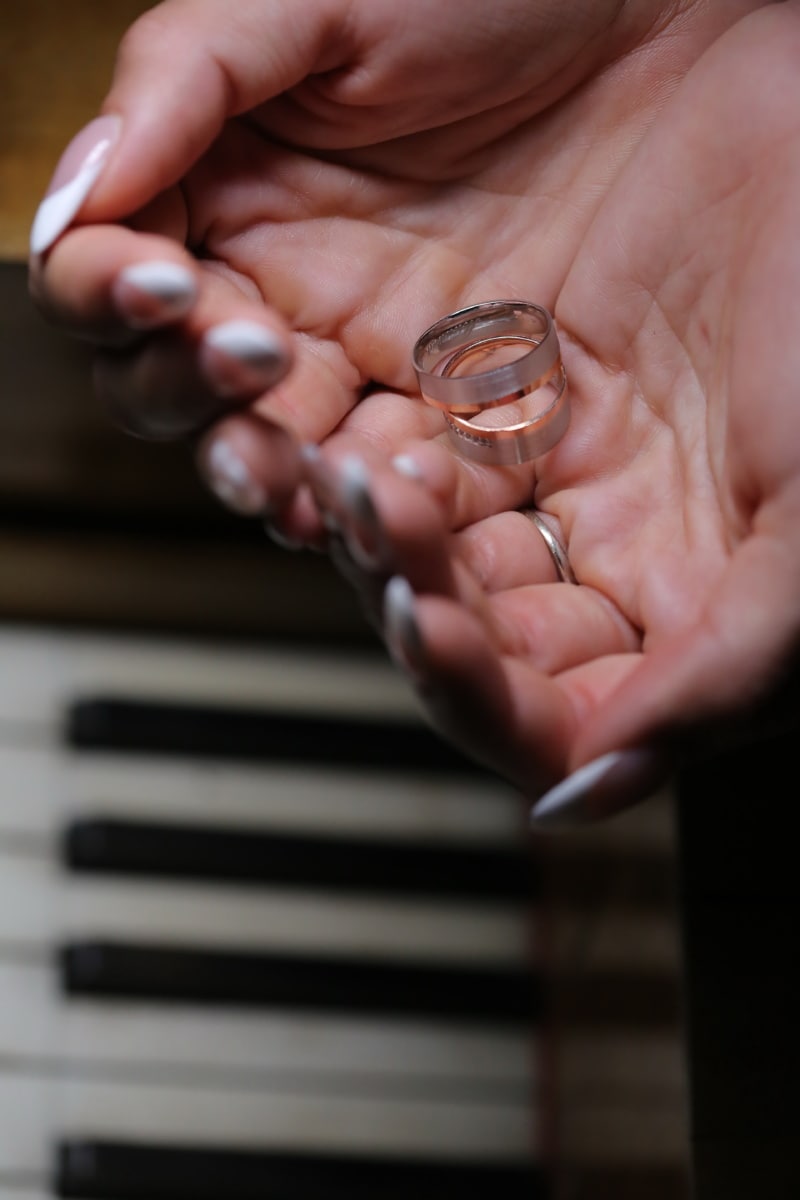 femeie, deget, deținere, inel de nunta, mâinile, muzician, pian, mână, dispozitiv, în interior