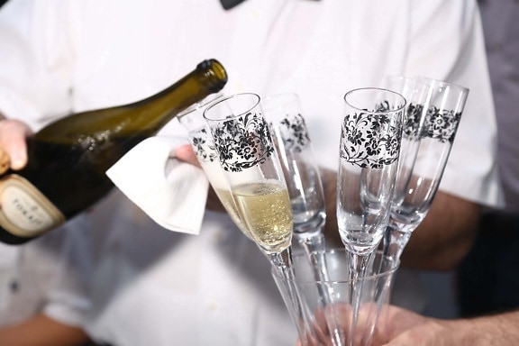 decoration, glass, crystal, white wine, champagne, beverage, nightlife, ceremony, bartender, party