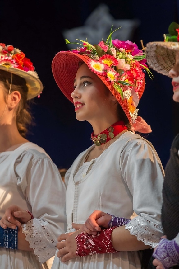 kapelusz, Ładna dziewczyna, kwiaty, tradycja, ubrania, osoba, Kobieta, taniec, ludzie, tradycyjne