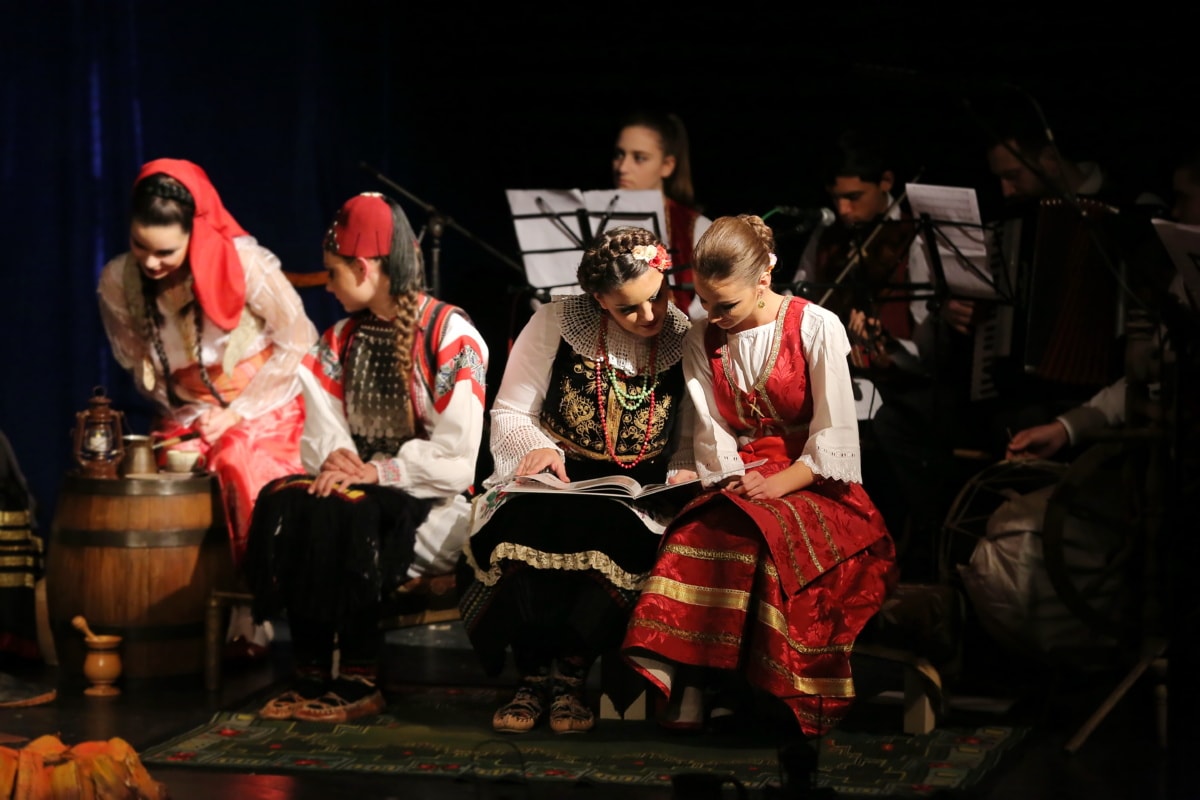 peristiwa, kostum, rakyat, tradisi, gadis cantik, Serbia, wanita, orang-orang, kelompok, kinerja