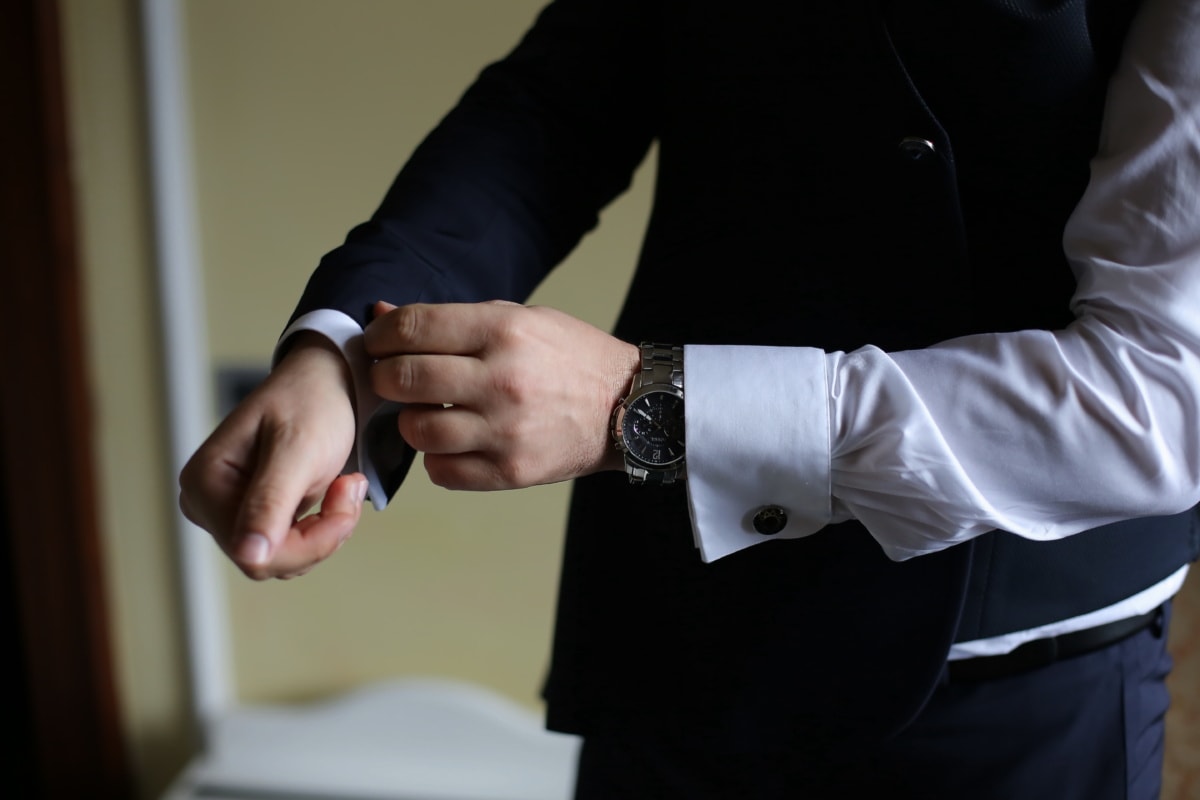 đồng hồ đeo tay, doanh nhân, đồng hồ Analog, quản lý, người đàn ông, kinh doanh, bàn tay, người, trong nhà, thành tựu
