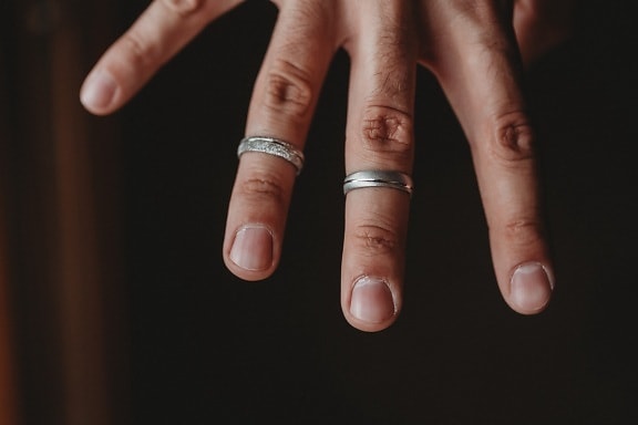 ręka, mężczyzna, zbliżenie, pierścienie, palec, manicure, skóry, tkanki, miłość, ludzie