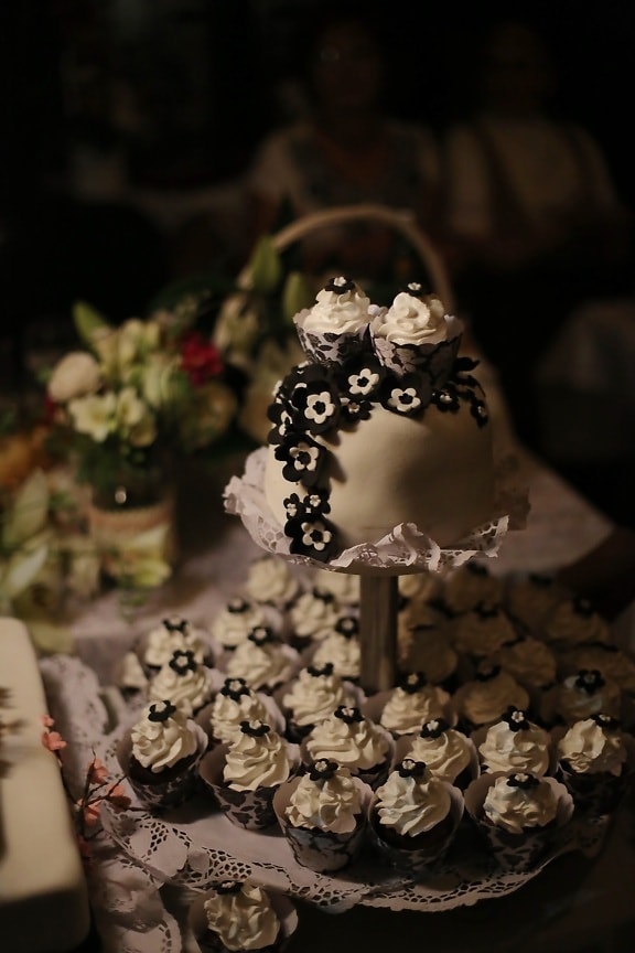 Hochzeitstorte, schwarz und weiß, Dekoration, Blumen, Schokolade, Hochzeit, Blume, Essen, Kuchen, Dunkel