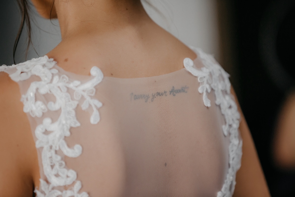 tillbaka, tatuering, bruden, bröllopsklänning, meddelande, huden, skuldra, Flicka, bröllop, kvinna