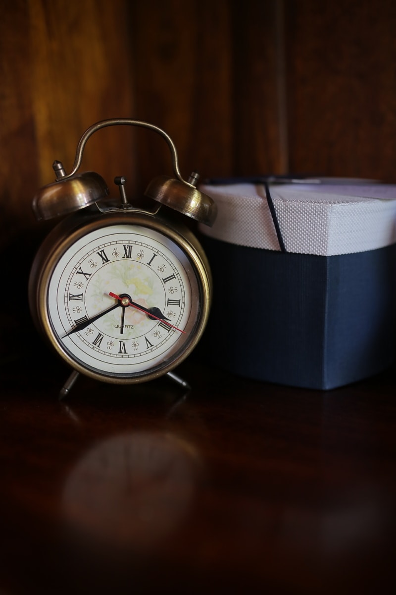 analog klokke, gylden glans, gave, alarm, minutt, presisjon, tid, klokke, timepiece, Analog