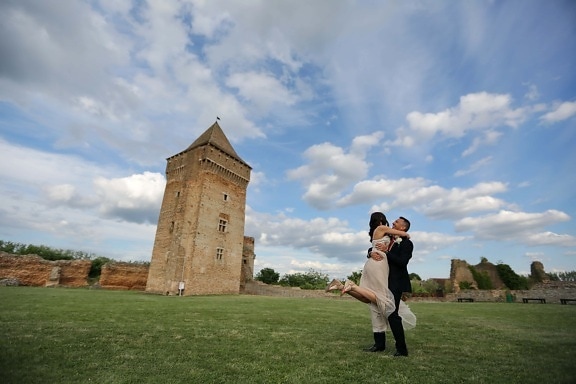 castle, tower, ruin, rampart, medieval, bride, groom, grass, architecture, fortress