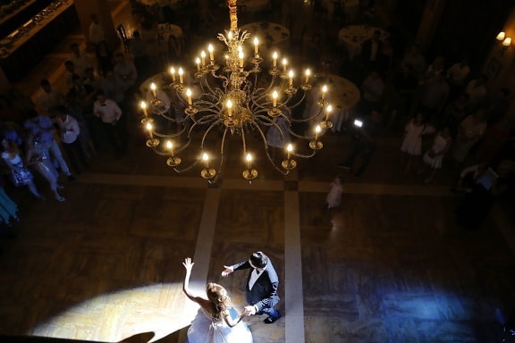 groom, bride, spotlight, just married, dance, dancing, restaurant, fancy, light, chandelier