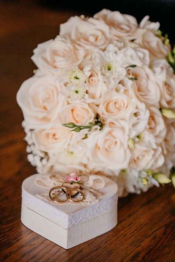 heart, wedding ring, golden glow, box, wedding bouquet, gifts, elegant, bouquet, flower, arrangement