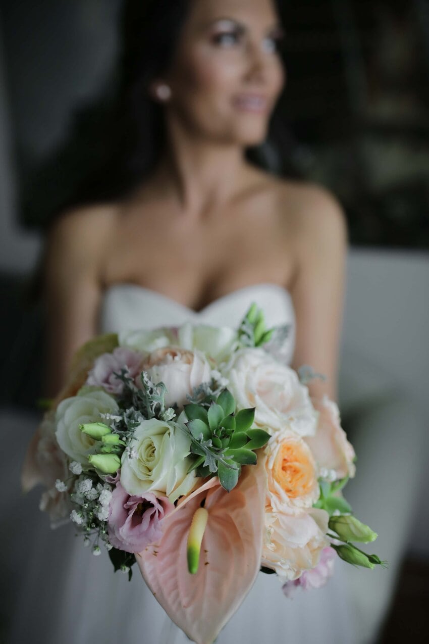 Free Picture Bride Holding Wedding Bouquet Bouquet Wedding Dress Flowers Arrangement 0355