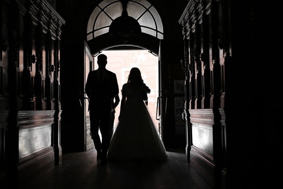 сянка, съпруг, коридора, тъмнината, подсветка, жена, хора, сватба, закрито, архитектура