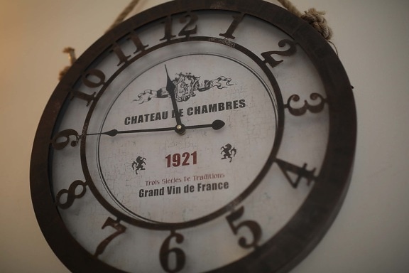 Français, vintage, horloge analogique, suspendu, mur, noir et blanc, nostalgie, horloge, antique, analogue