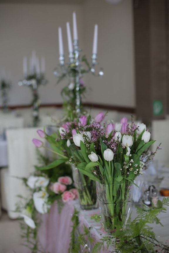 ozdobný, elegance, jídelní stůl, tulipány, kytice, květ, uspořádání, květiny, váza, zátiší