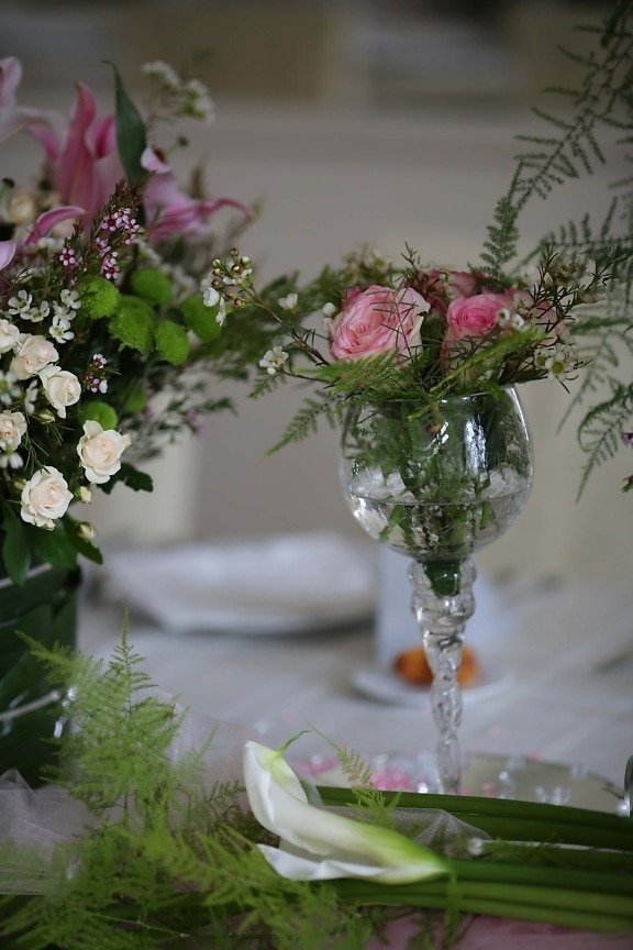 decor, masa, receptie, cristal, vaza, buchet, elegant, floare, flori, interior design
