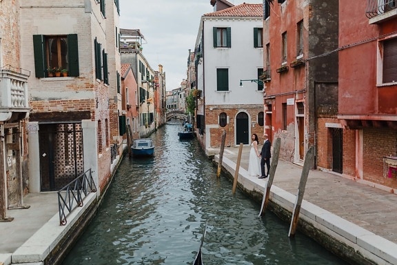 romantiskt möte, gondol, Italien, romantiska, turistattraktion, gata, arkitektur, staden, kanal, vatten