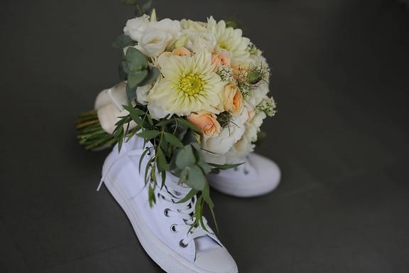 Кросівки, білий, фото-студії, весільний букет, букет, квіти, Троянда, квітка, Натюрморт, Романтика