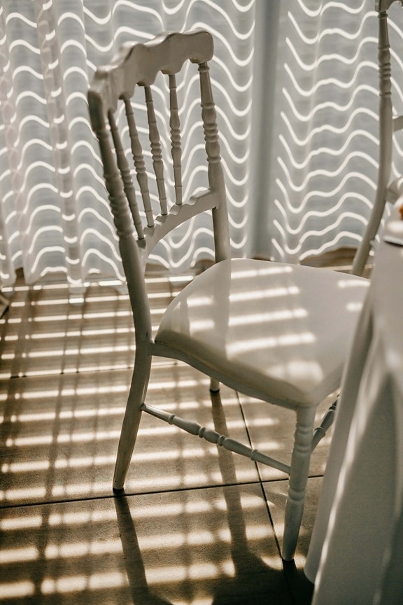 blanc, chaise, vieux, vintage, siège, fenêtre, à l'intérieur, conception, vide, lumière