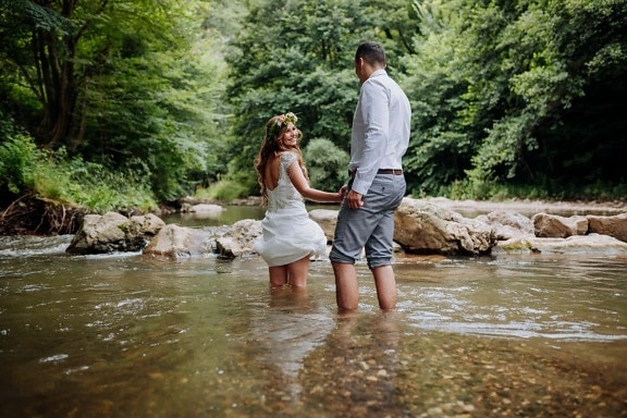 girlfriend, boyfriend, nature, recreation, barefoot, legs, holding hands, river, love date, romantic