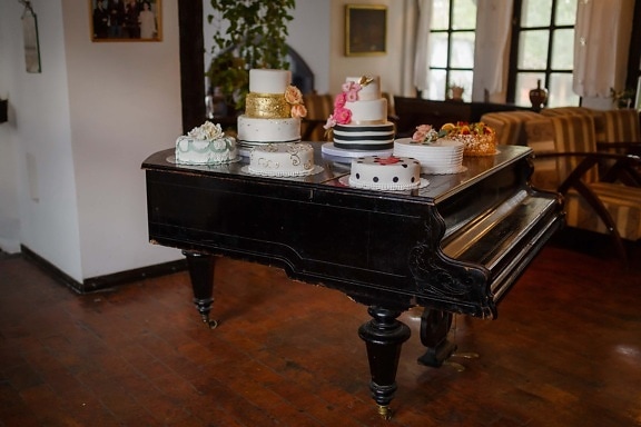piano, wedding cake, furniture, living room, indoors, interior design, home, room, seat, house