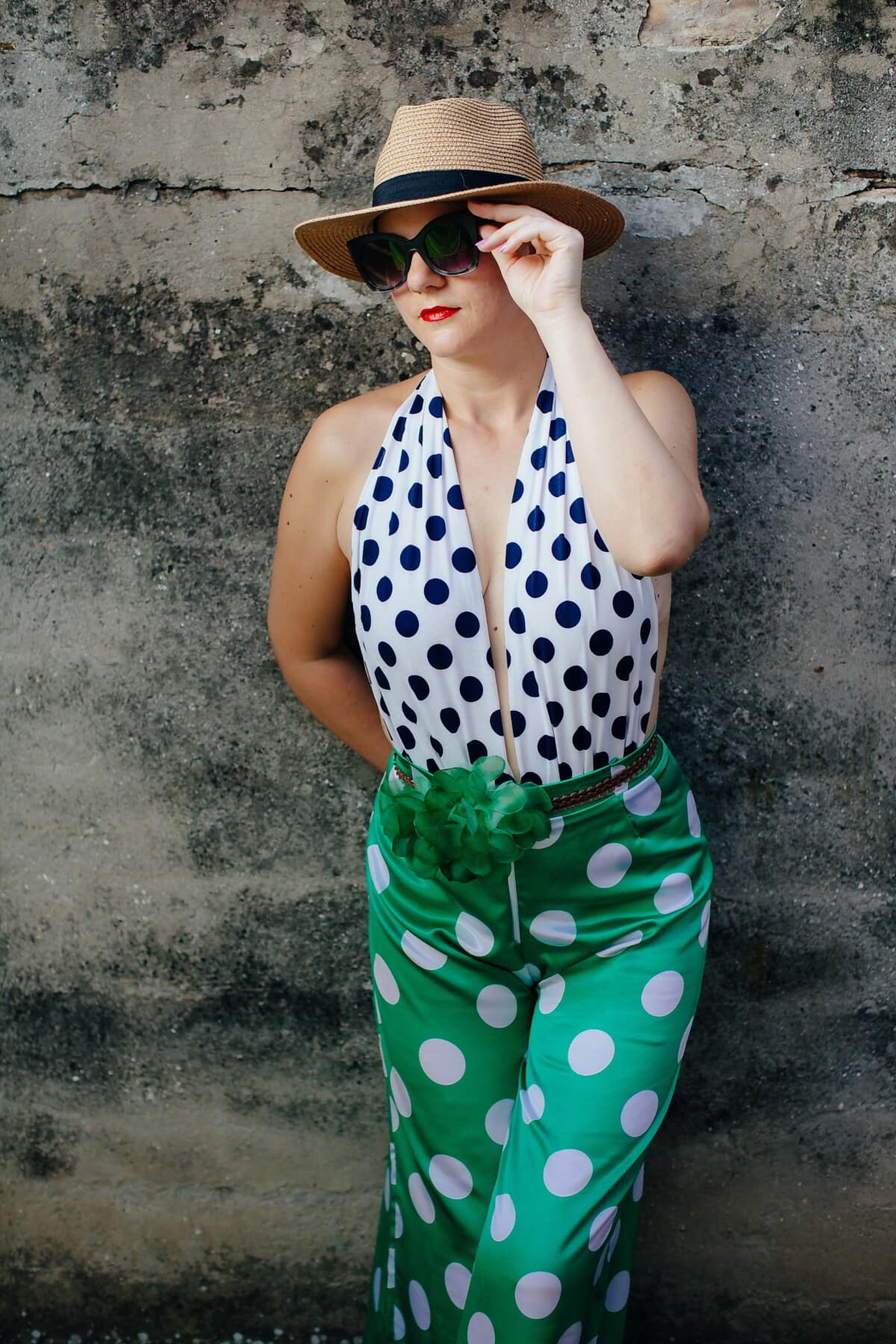 posando, modelo da foto, senhora, óculos de sol, chapéu, verde, vestido, Saia, vestuário, moda