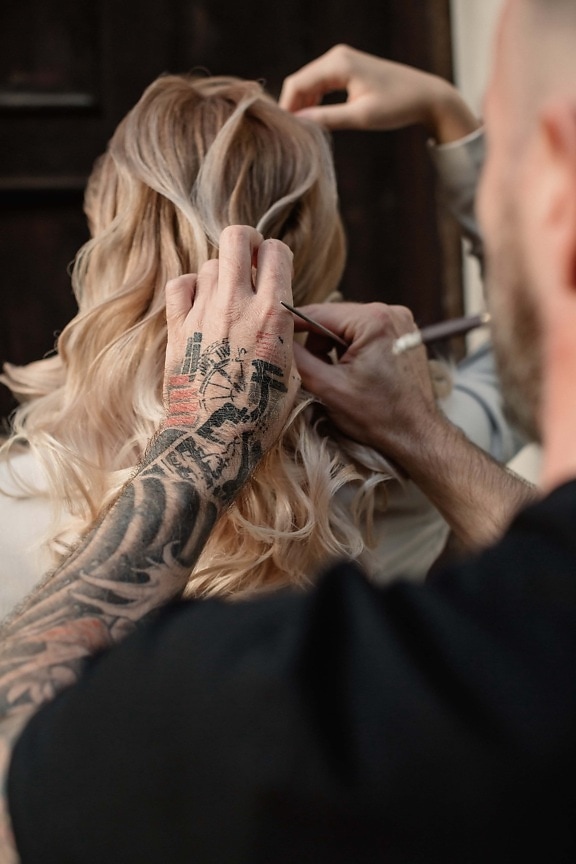 hairstyle, hairdresser, blonde hair, blonde, tattoo, professional, barber, styling, outfit, fashion
