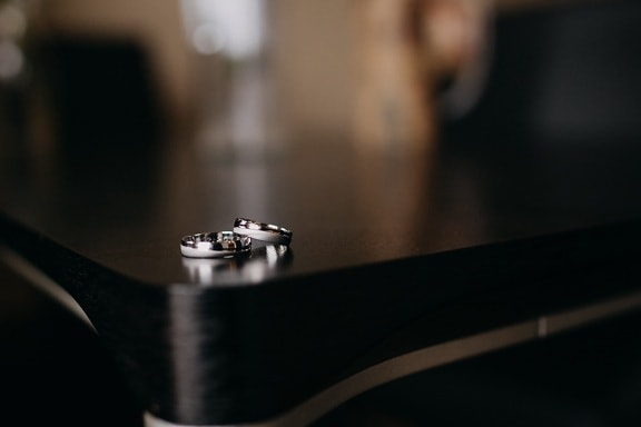 wedding ring, pair, close-up, reflection, shadow, blur, still life, studio, indoors, room