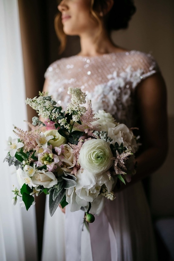 debout, la mariée, bouquet de mariage, Holding, amour, bouquet, fleurs, décoration, femme, mariage