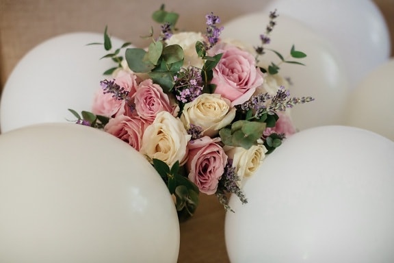 balloon, gifts, roses, bouquet, birthday, decoration, party, rose, flower, elegant