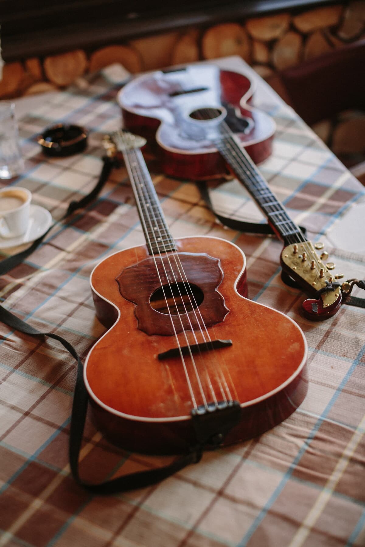 akustické, gitara, staroveku, ručná práca, stôl, obrus, hudobné, drevo, hudobník, nástroj