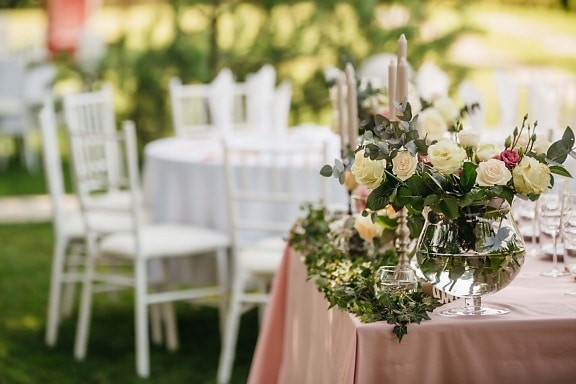 wedding venue, reception, banquet, garden, backyard, flowers, wedding, bouquet, flower, table